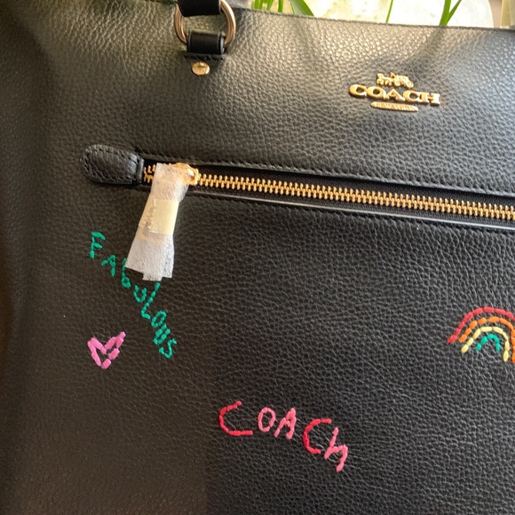 LIMITED EDITION 🔥Authentic COACH LEATHER with dairy embroidery zip top Tote - Picture 13 of 14